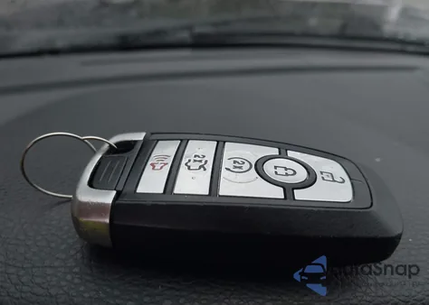 2016 Ford F-150 Lariat z USA, uszkodzony, nr VIN 1FTEW1EF3GKF49679